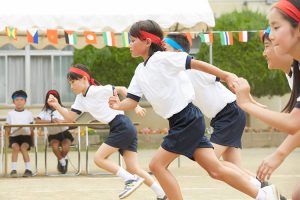 苦手な体育の種目1位、小学生「水泳」、中学生「長距離走」