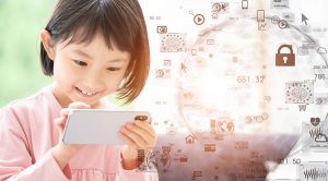 小中学生の約7割は「ネッ友」がいる。“リアルな友だちよりもネッ友の方が居心地がいい”中学生の理由は「素の自分が出せる」